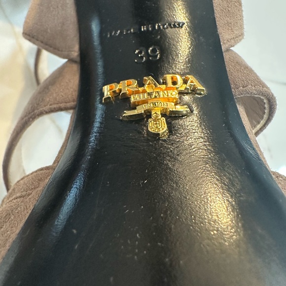 Prada beige suede platform sandals - Picture 9 of 11